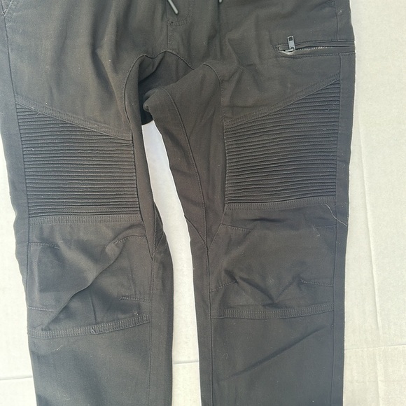 GUESS Men’s Black Joggers SZ M - Picture 4 of 6